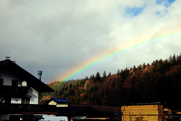 Sturmfront über Hallein