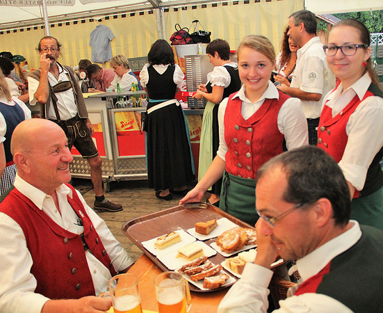 Großes Klassentreffen Volksschule Anif 2014