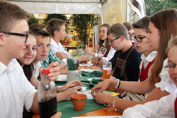 Großes Klassentreffen Volksschule Anif 2014