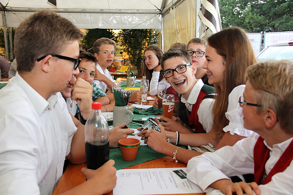 Großes Klassentreffen Volksschule Anif 2014