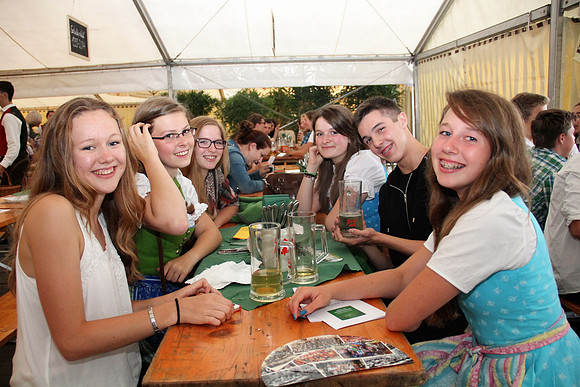 Großes Klassentreffen Volksschule Anif 2014