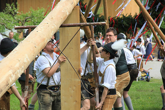 Maibaumfest in Golling