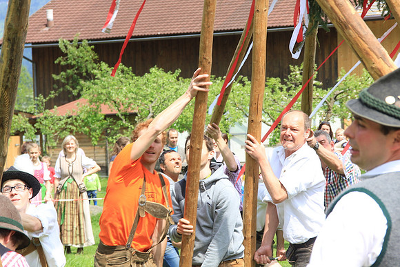 Maibaumfest in Golling
