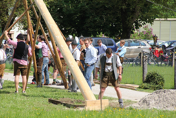 Maibaumfest in Golling