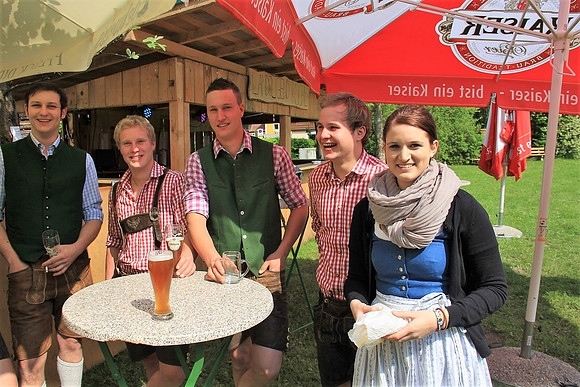 Maibaum am Kuchler Bürgerausee