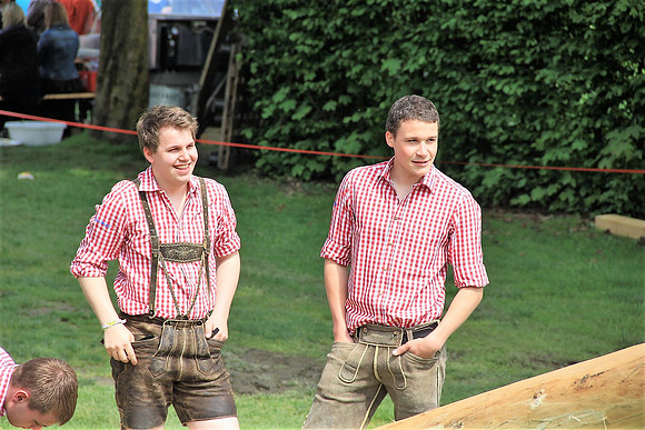 Maibaum am Kuchler Bürgerausee