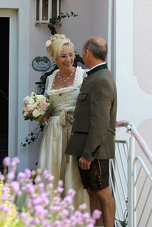 Bernhard holt Wendy ab