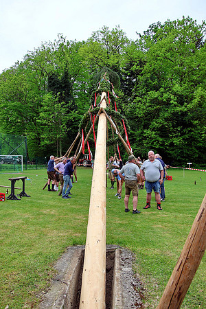 Maibaumaufstellen St. Jakob am Thurn