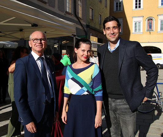 Flutopfer und Buchpremiere