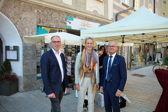 Flutopfer und Buchpremiere
