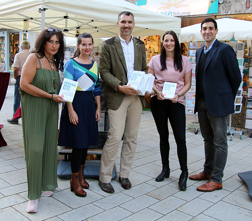 Flutopfer und Buchpremiere