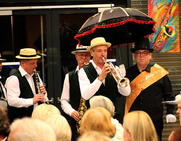 Benefizkonzert - Jazz in Bildern und Noten