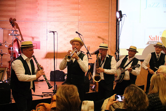 Benefizkonzert - Jazz in Bildern und Noten