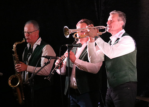 Benefizkonzert - Jazz in Bildern und Noten