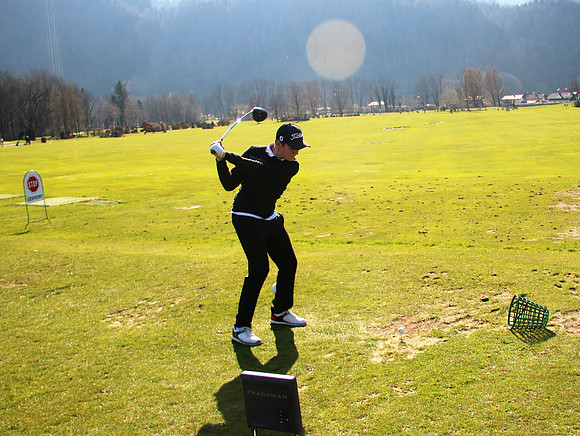 Schlägertests und Unterhaltung am Golfclub Rif