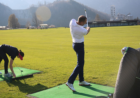 Schlägertests und Unterhaltung am Golfclub Rif