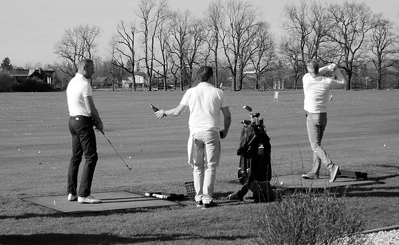 Schlägertests und Unterhaltung am Golfclub Rif