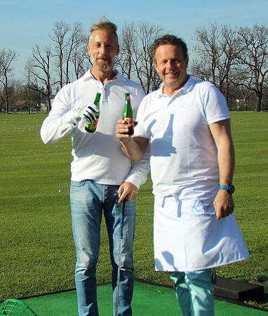 Schlägertests und Unterhaltung am Golfclub Rif