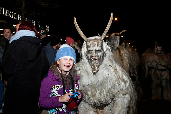 Maxglaner Krampus und Perchtenlauf
