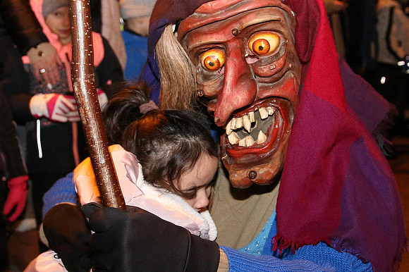 Maxglaner Krampus und Perchtenlauf