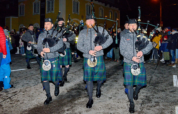 Maxglaner Krampus und Perchtenlauf
