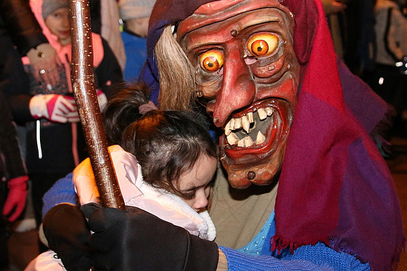 Maxglaner Krampus und Perchtenlauf