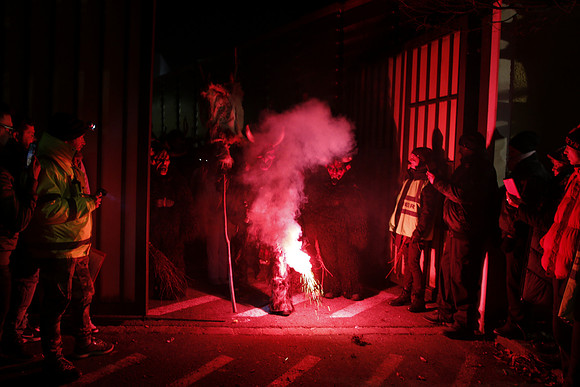 Maxglaner Krampus und Perchtenlauf