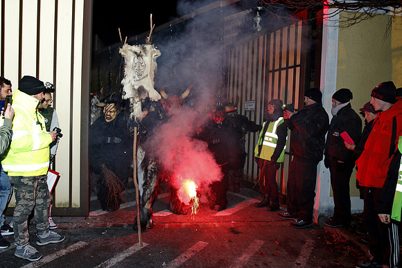Maxglaner Krampus und Perchtenlauf