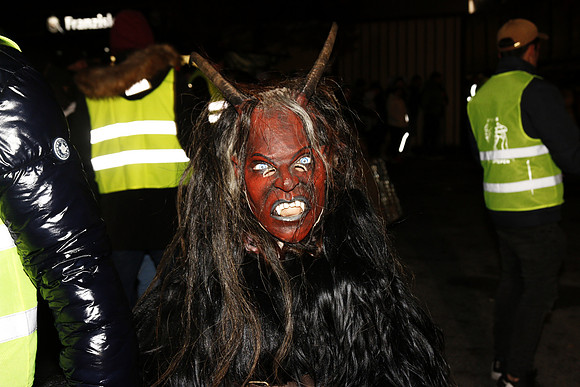 Maxglaner Krampus und Perchtenlauf
