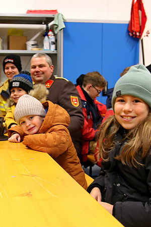 Friedenslichtabholung der Feuerwehrjugend im Bezirk Flachgau
