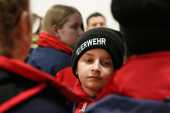 Friedenslichtabholung der Feuerwehrjugend im Bezirk Flachgau