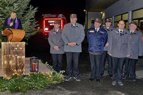 Friedenslichtabholung der Feuerwehrjugend im Bezirk Flachgau