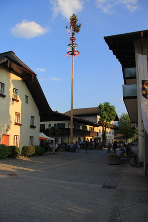 01.05.2014 Maibaumaufstellen Bad Vigaun