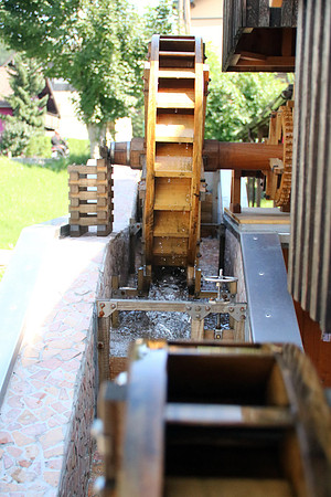 Pulvermacher Museum