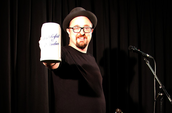 Musikkabarettist Helmut A. Binser