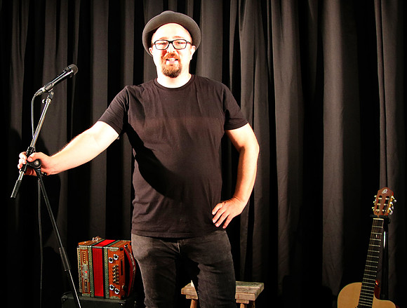 Musikkabarettist Helmut A. Binser