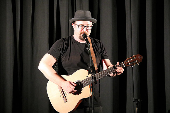Musikkabarettist Helmut A. Binser