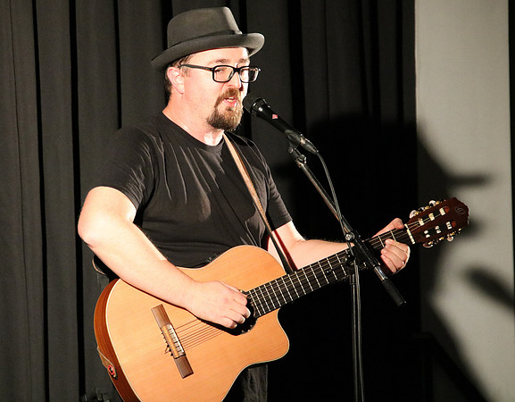 Musikkabarettist Helmut A. Binser