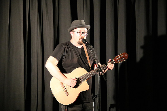 Musikkabarettist Helmut A. Binser