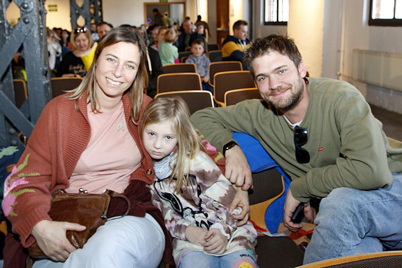 Dinosaurier-Theater im Ziegelstadel