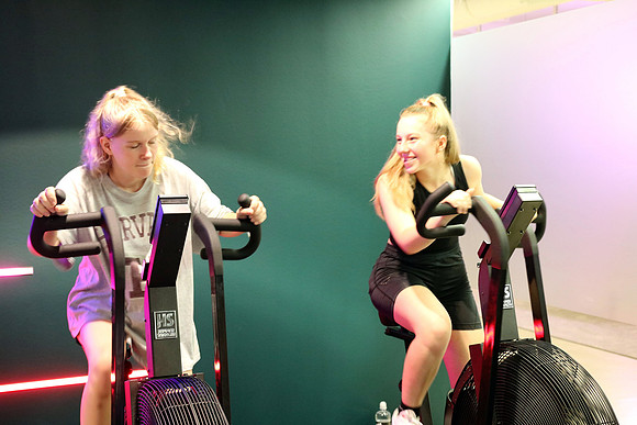 Performance Zone Eröffnug