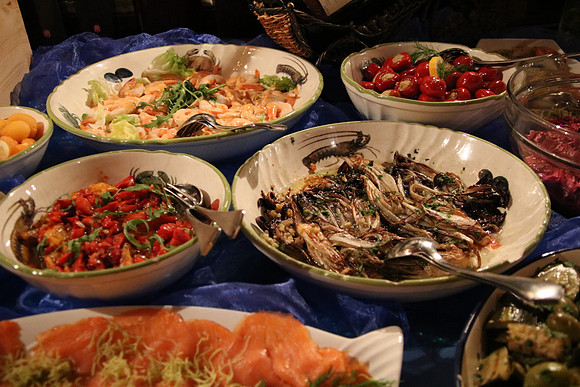 Heringschmausbuffet im Gasthof Hohlwegwirt