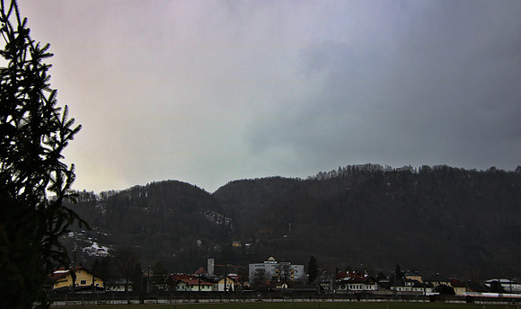 Sturmfront über Hallein