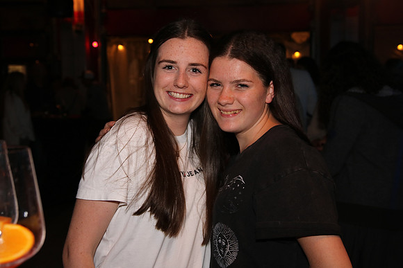 Brandheiße Partynight 2022