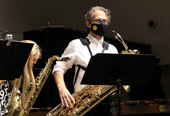 Sax & Smile
