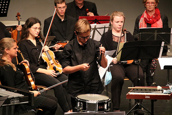 Halleiner Kammerorchester mit Luigi Morleo und Jakob Mancinelli