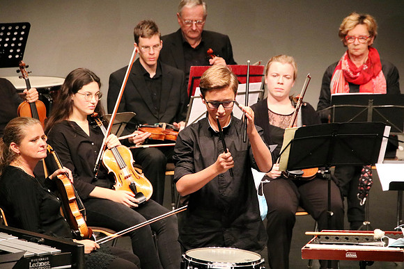 Halleiner Kammerorchester mit Luigi Morleo und Jakob Mancinelli