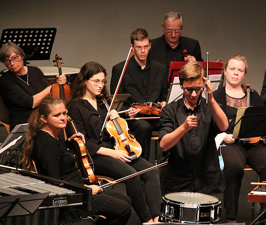 Halleiner Kammerorchester mit Luigi Morleo und Jakob Mancinelli