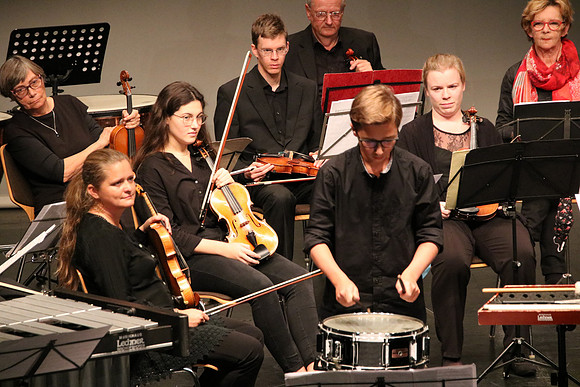 Halleiner Kammerorchester mit Luigi Morleo und Jakob Mancinelli