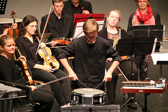 Halleiner Kammerorchester mit Luigi Morleo und Jakob Mancinelli